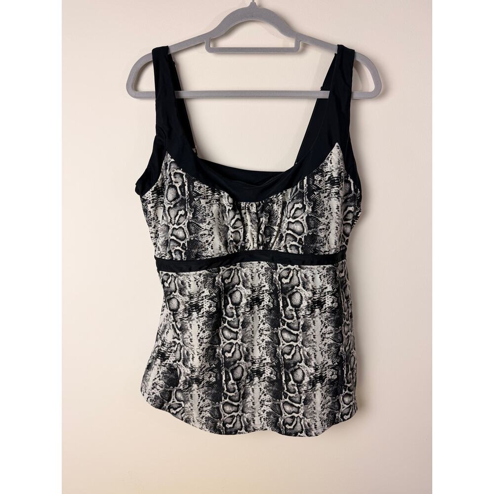 YBG Snake Print Tankini Swim Top Women’s 18W Black White Adjustable Straps